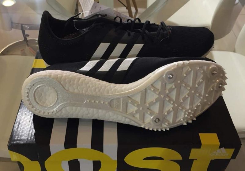 800m spikes