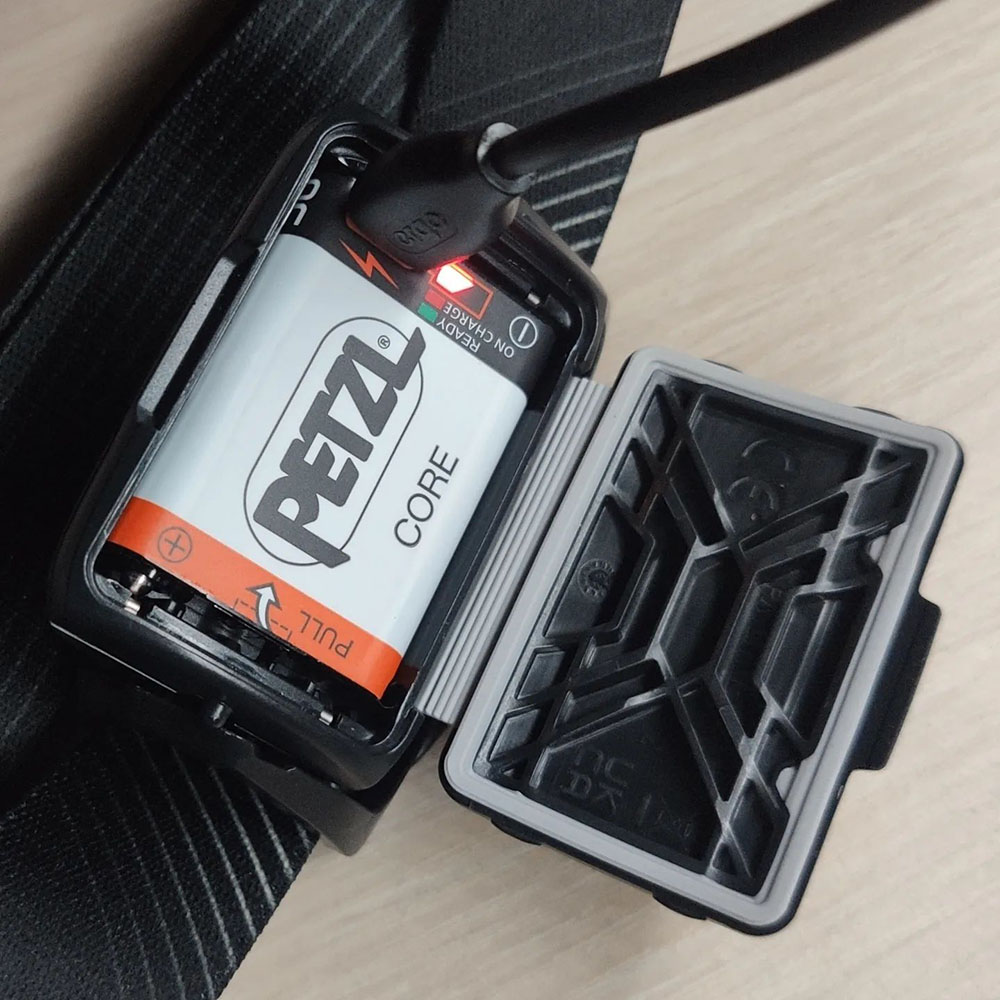 Petzl Actik Core 600 Battery Charging